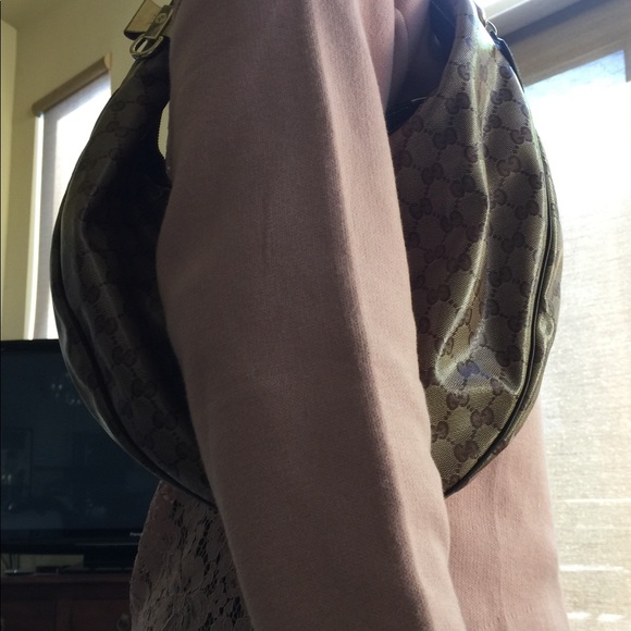 Coated canvas gucci bag fair condition - Picture 3 of 4